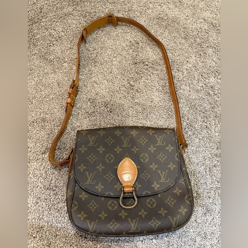 Louis Vuitton Monogram Saint Cloud